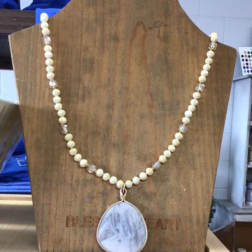 Gold bead stone pendant necklace Nck213