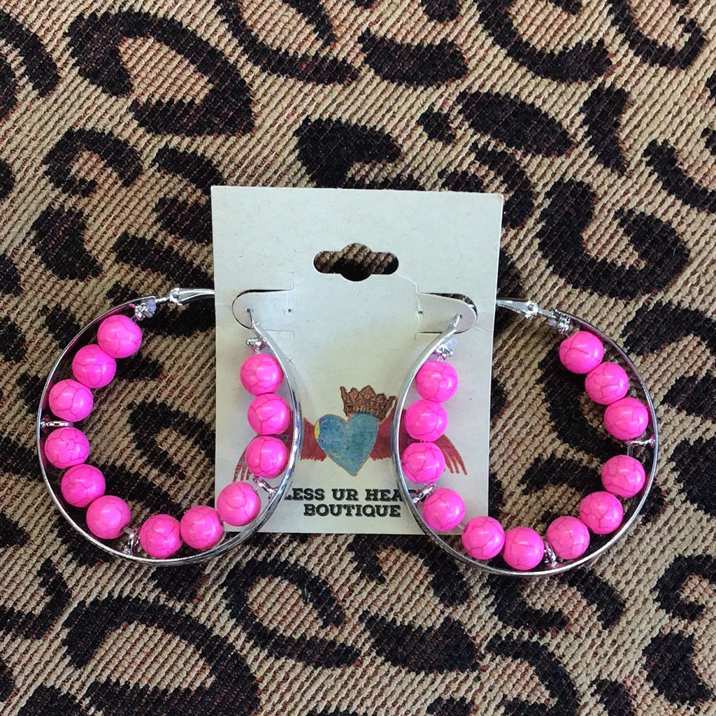 Ear1187 Silver and pink beads hoop earrings